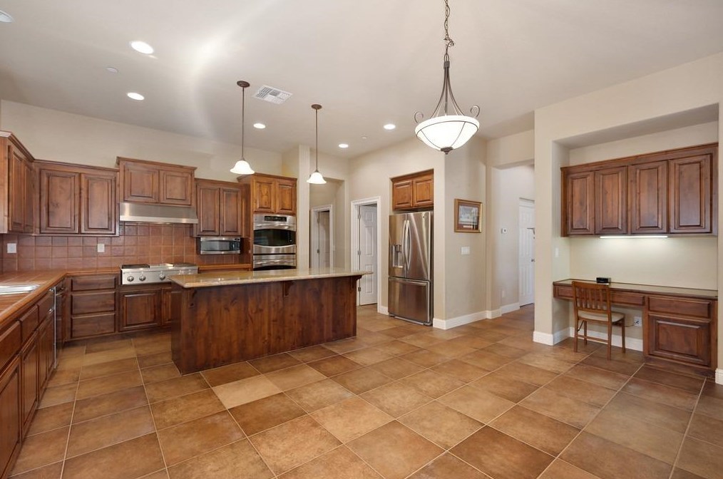 317 White Feather Ct, Roseville CA  95747-8891 exterior