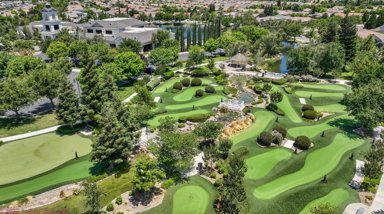 1535 Maple Valley St, Manteca CA 95336-5127 exterior