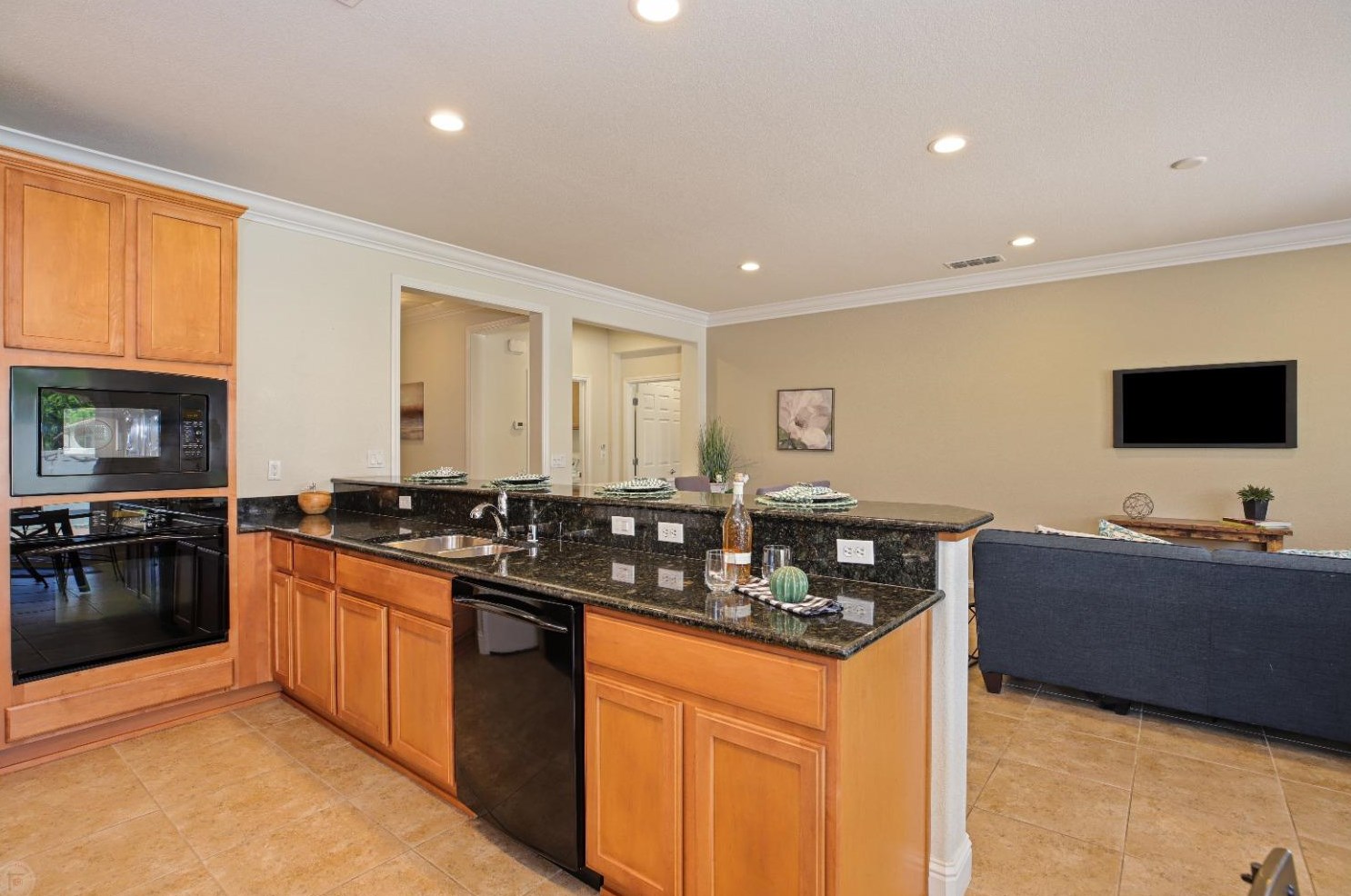 1535 Maple Valley St, Manteca CA 95336-5127 exterior