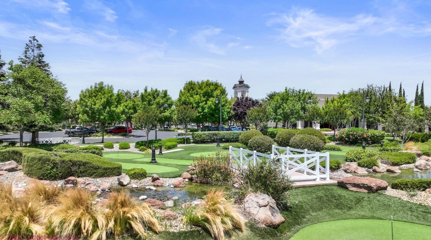 1535 Maple Valley St, Manteca CA 95336-5127 exterior