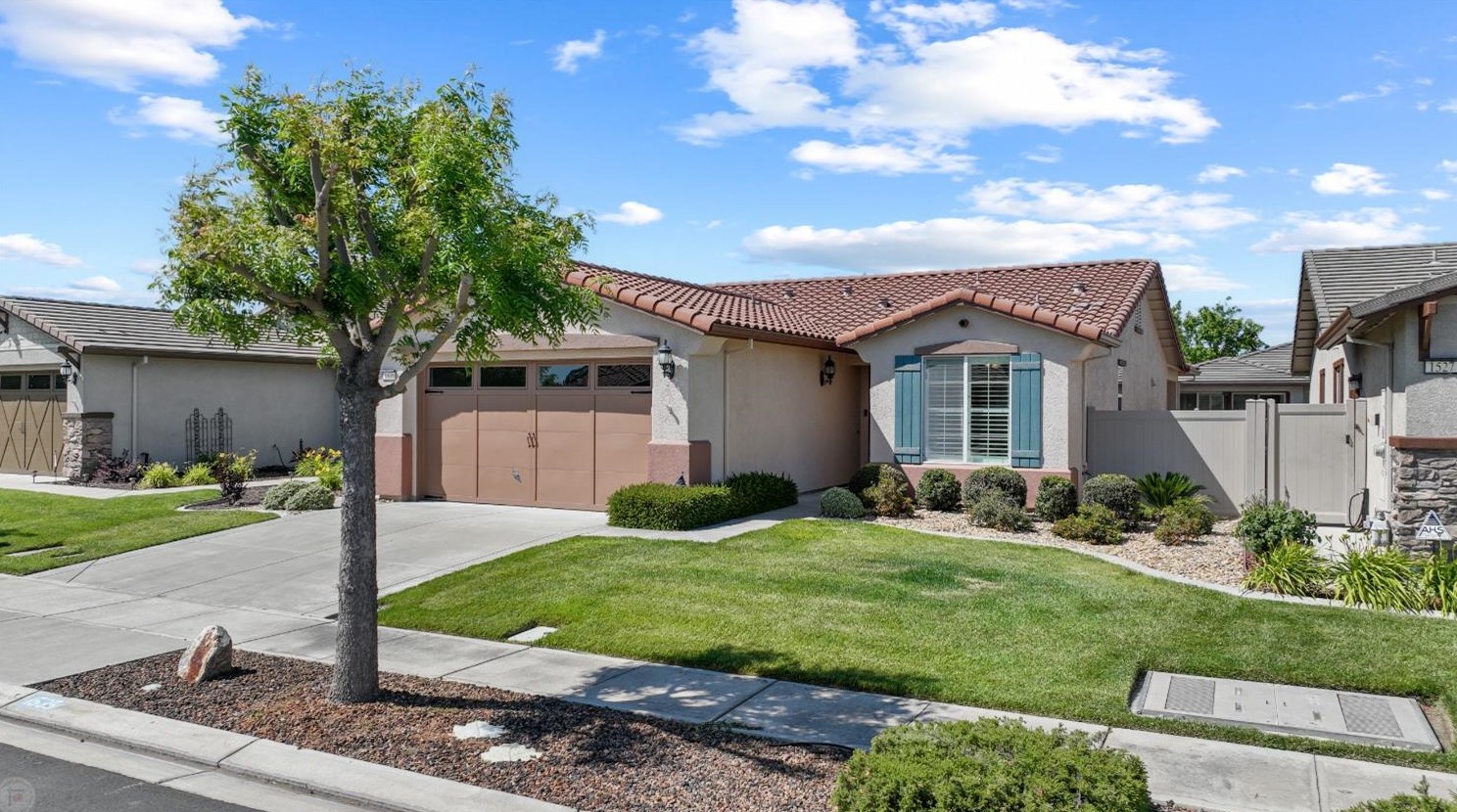 1535 Maple Valley St, Manteca CA 95336-5127 exterior