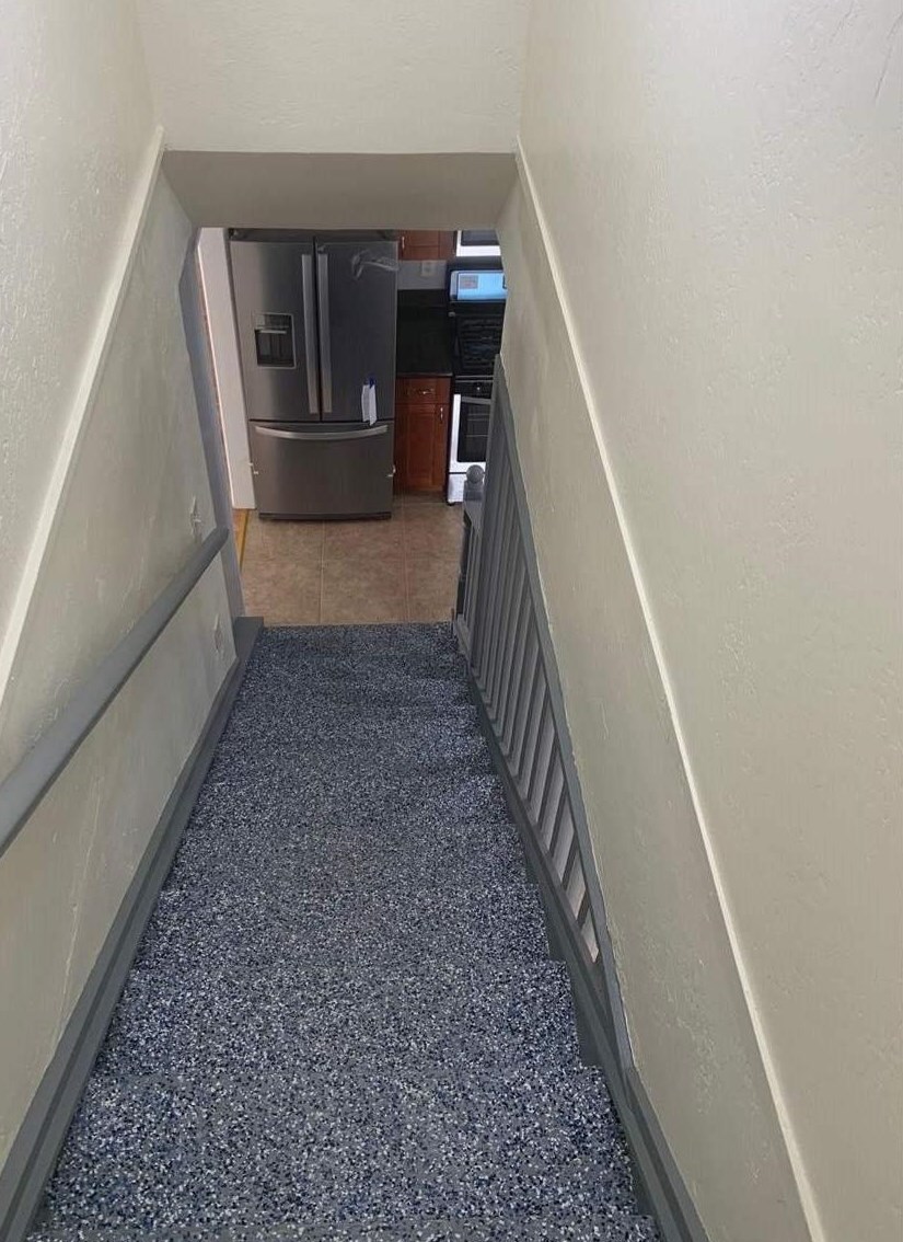 10050 Bernhardt Dr, Oakland CA  94603-2018 exterior