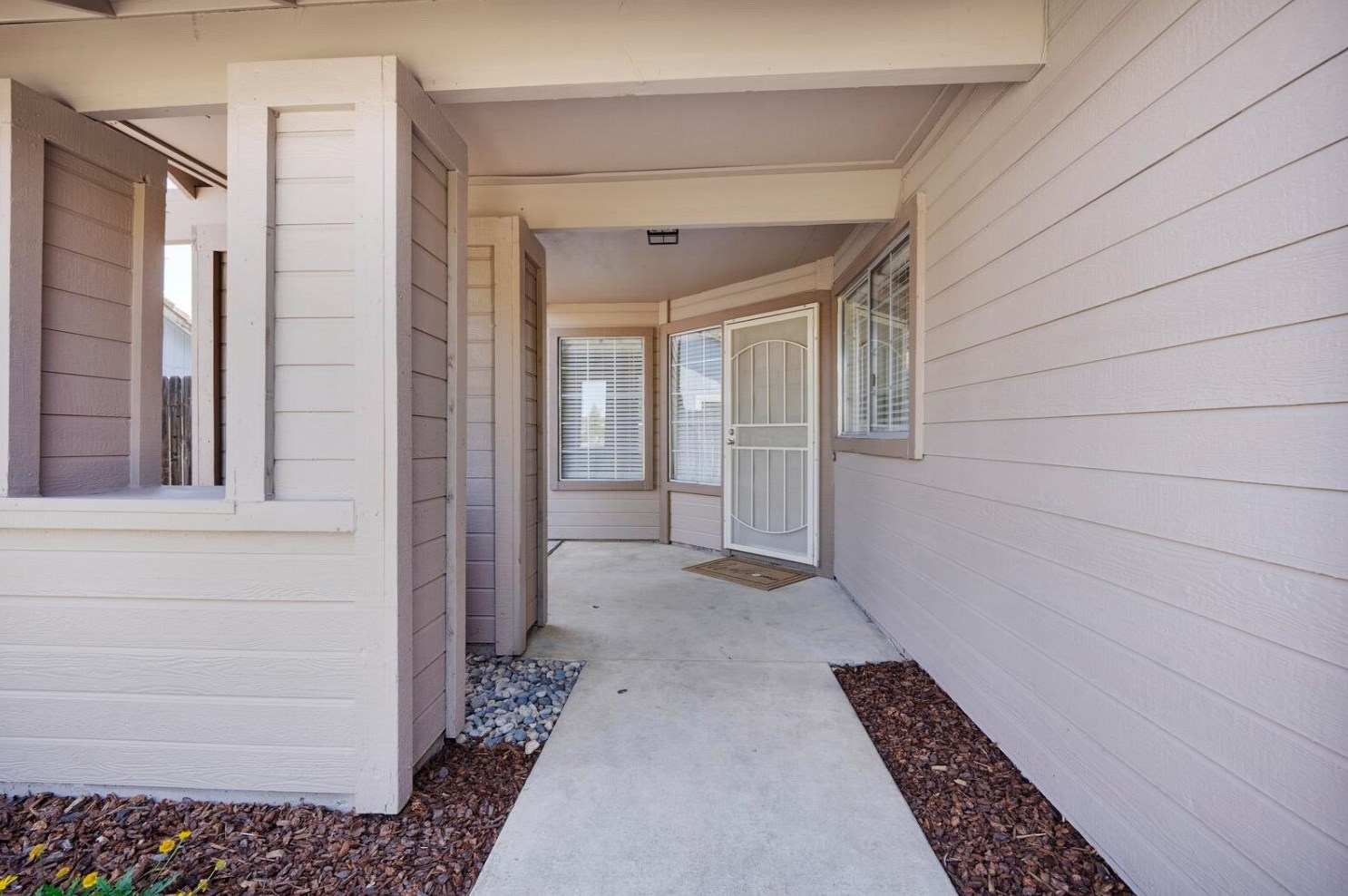3556 Willard Way, Rocklin CA  95677-2557 exterior