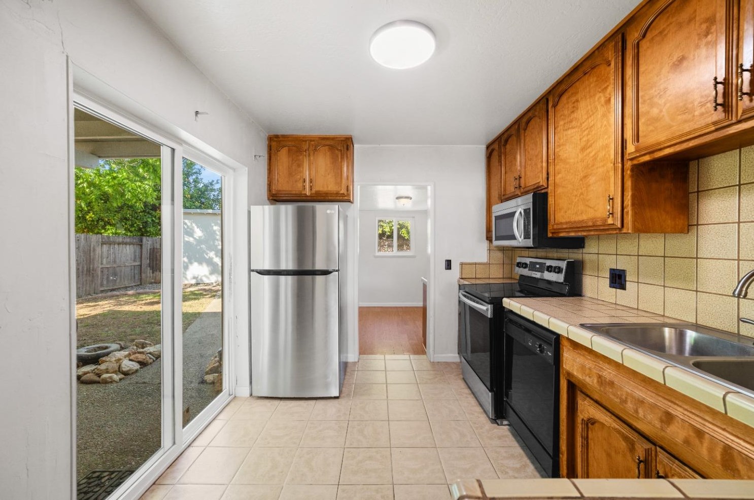 1178 Rosemary Ln, Yuba City CA  95991-3306 exterior