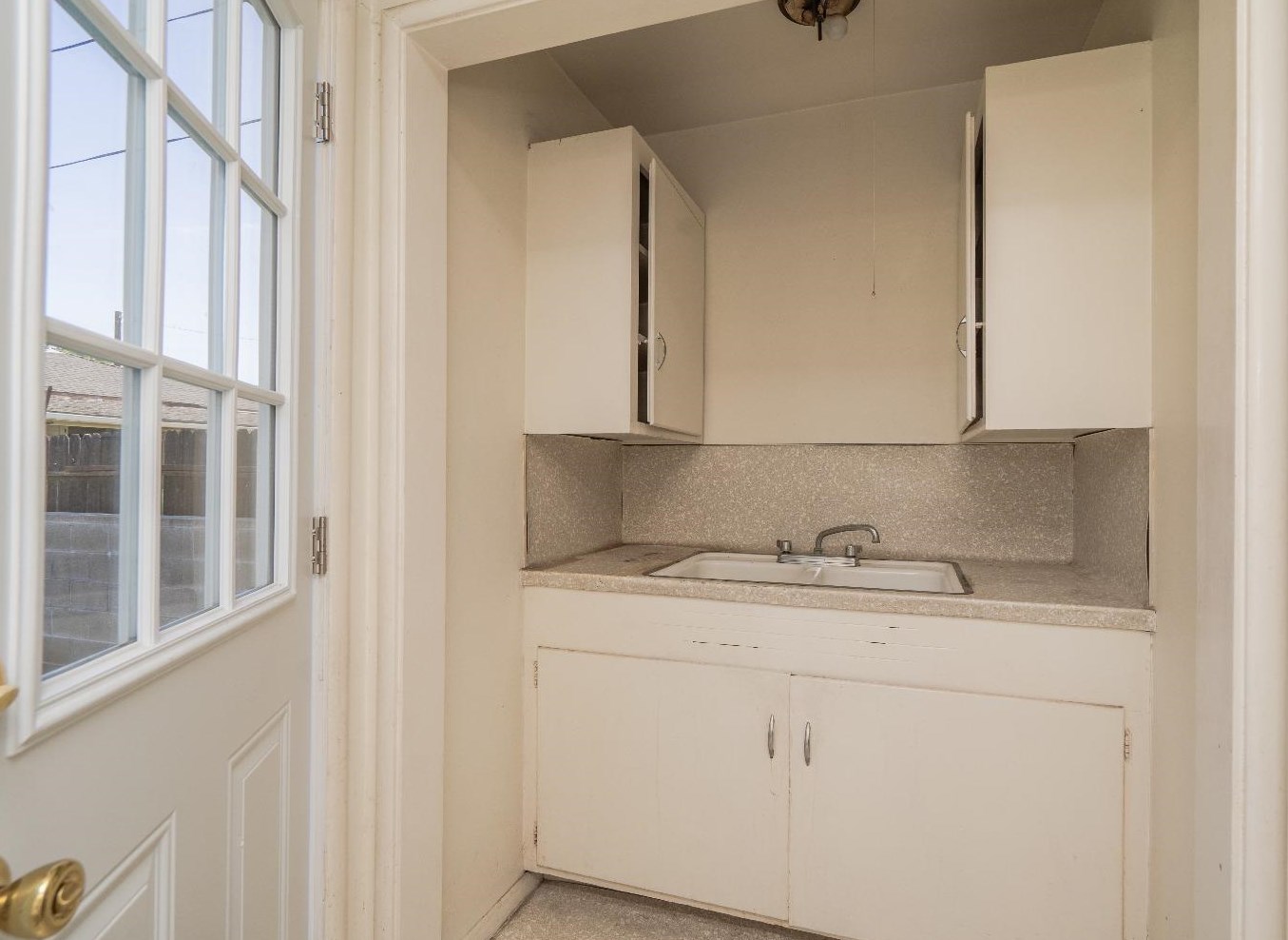 805 Pleasant St, Roseville CA 95678-1446 exterior