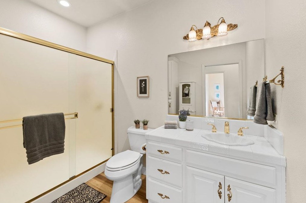 125 Scotia Pne Cir, Grass Valley CA  95945-5418 exterior