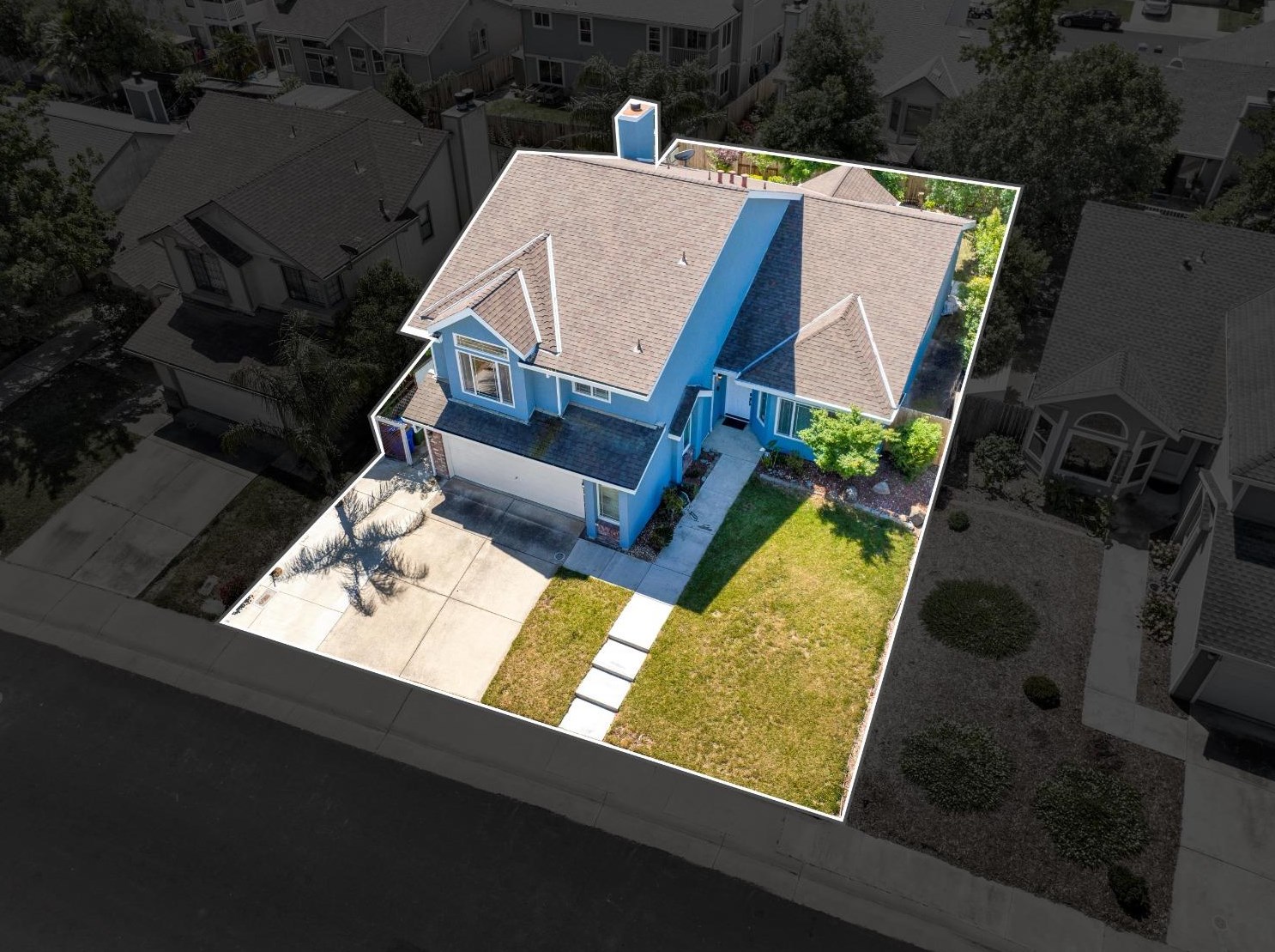 5500 Ravine Creek Way, Elk Grove CA  95758-4716 exterior