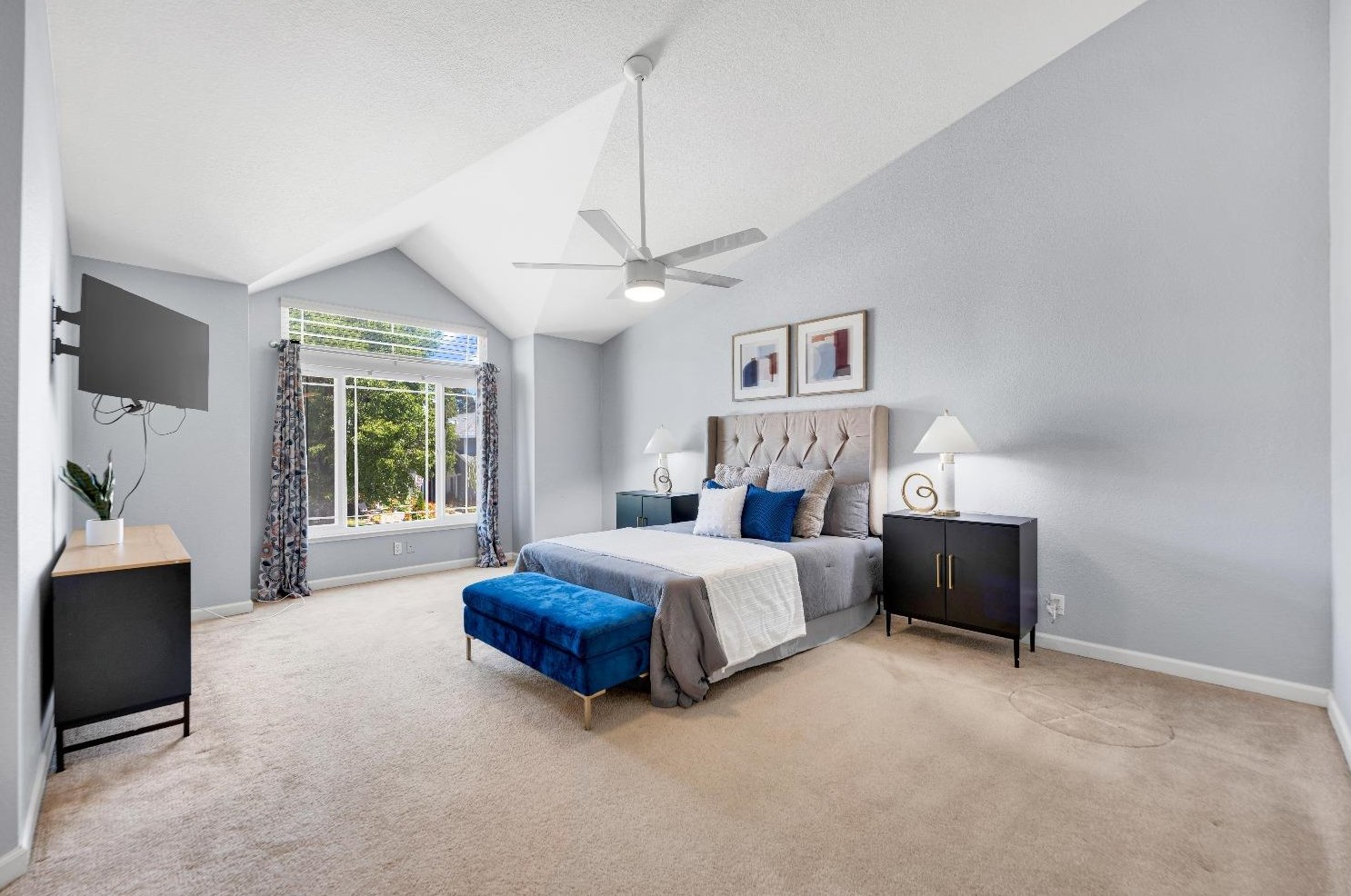 5500 Ravine Creek Way, Elk Grove CA  95758-4716 exterior