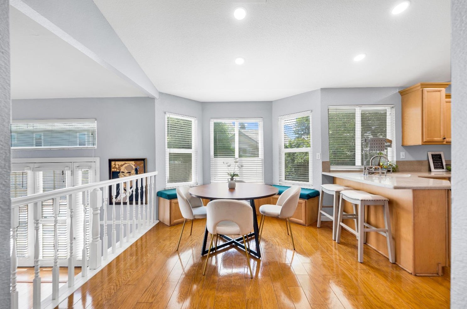 5500 Ravine Creek Way, Elk Grove CA  95758-4716 exterior