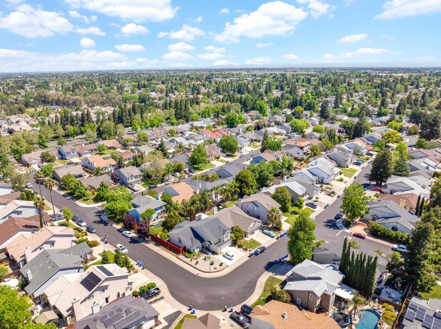 5500 Ravine Creek Way, Elk Grove CA  95758-4716 exterior