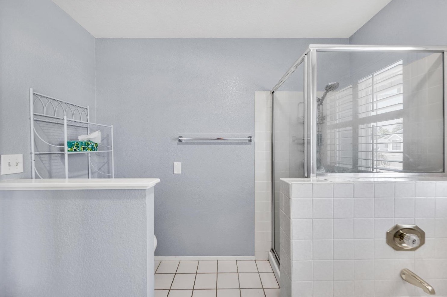 5500 Ravine Creek Way, Elk Grove CA  95758-4716 exterior