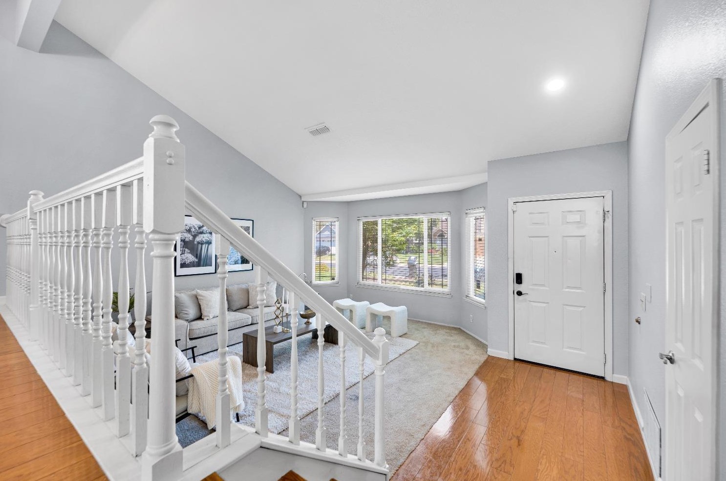 5500 Ravine Creek Way, Elk Grove CA  95758-4716 exterior