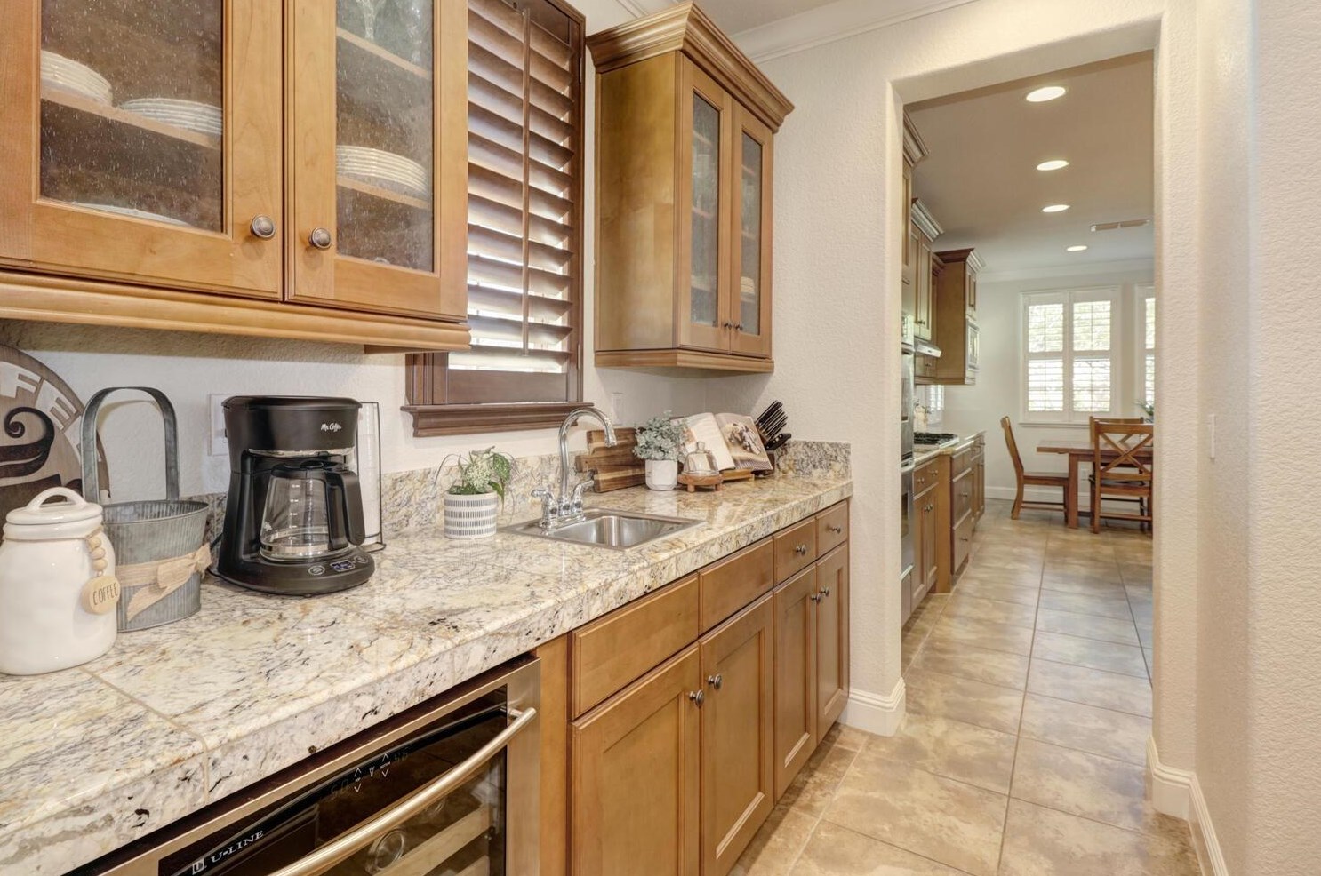 2268 Wild Pln Ct, Rocklin CA  95765-5372 exterior