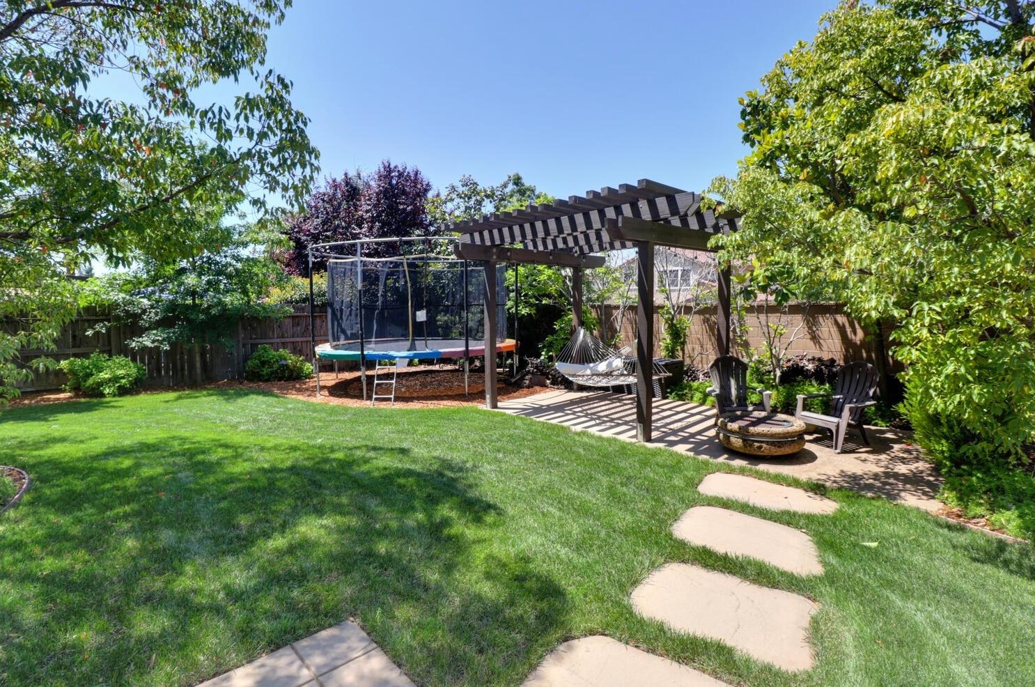 2268 Wild Pln Ct, Rocklin CA  95765-5372 exterior