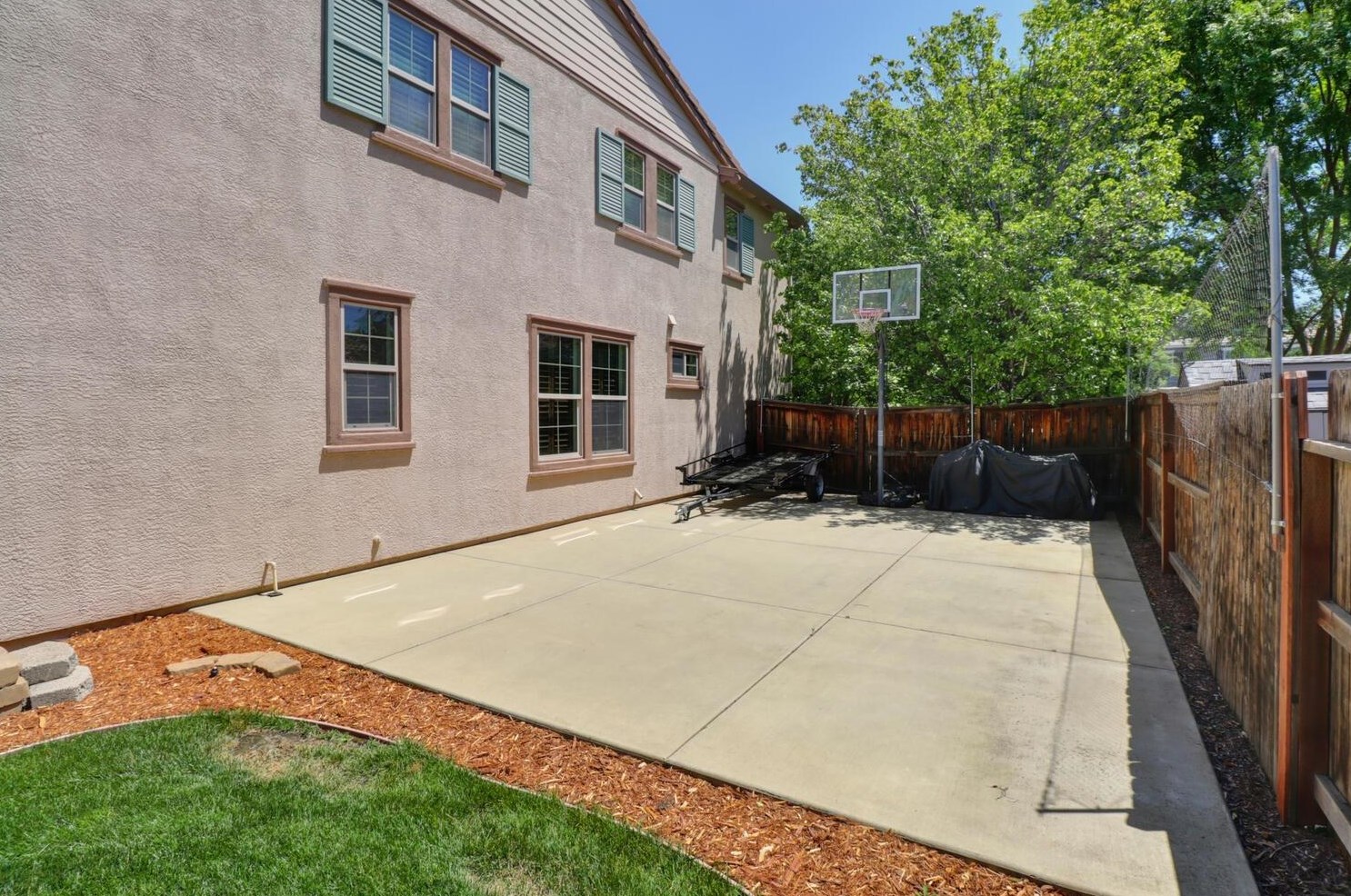 2268 Wild Pln Ct, Rocklin CA  95765-5372 exterior