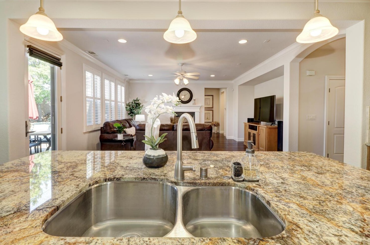 2268 Wild Pln Ct, Rocklin CA  95765-5372 exterior