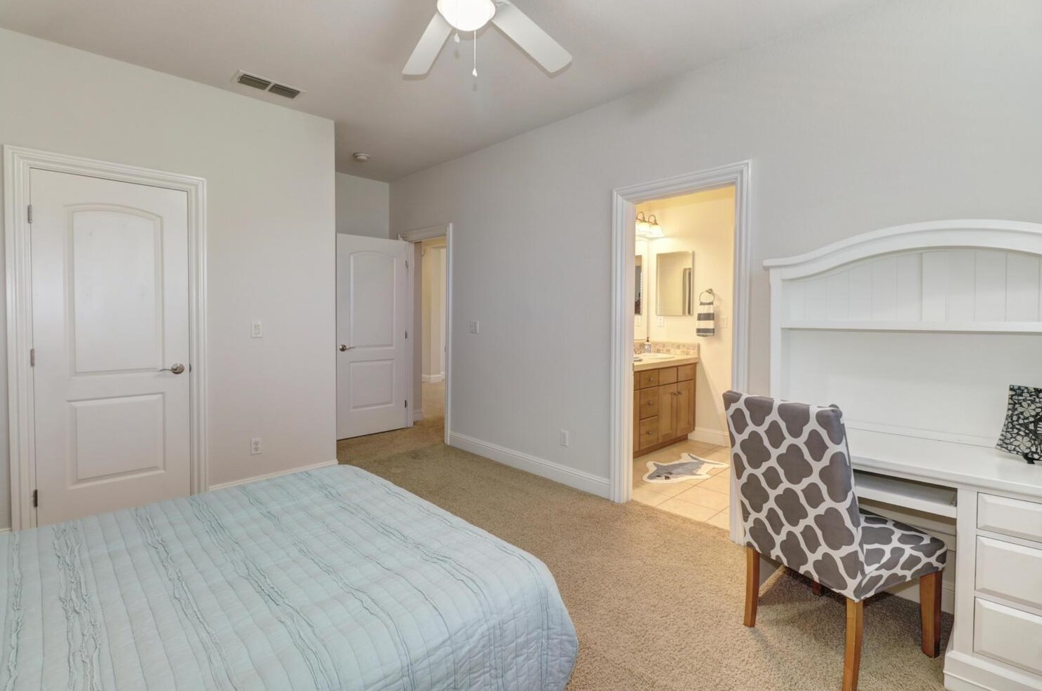 2268 Wild Pln Ct, Rocklin CA  95765-5372 exterior