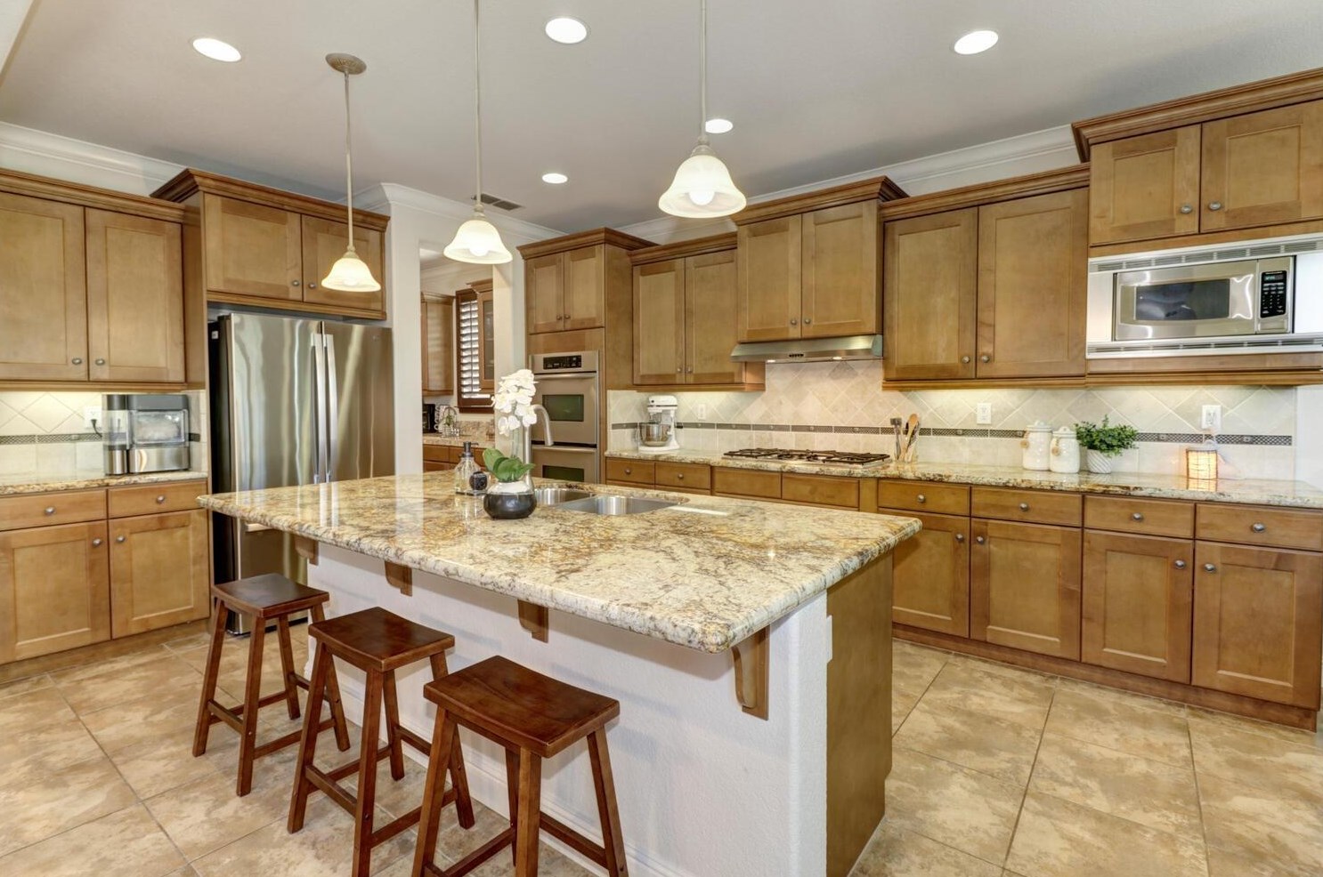 2268 Wild Pln Ct, Rocklin CA  95765-5372 exterior