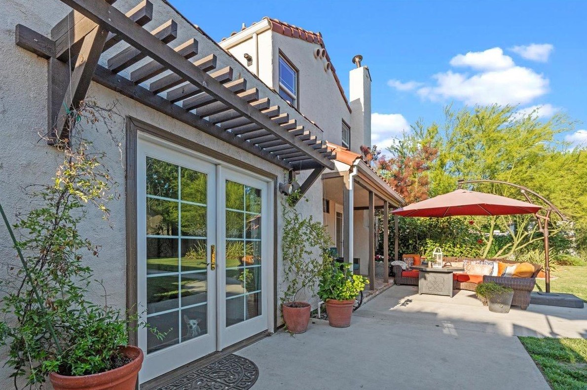 224 Palm Ave, Modesto CA  95350-5422 exterior