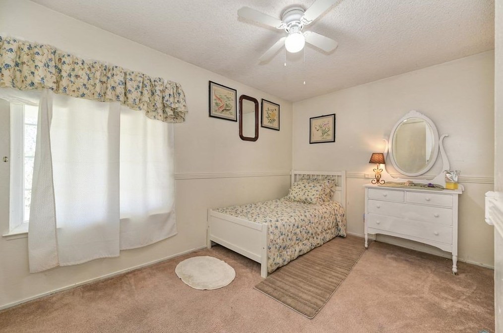 729 Cross St, Woodland CA  95695-4036 exterior