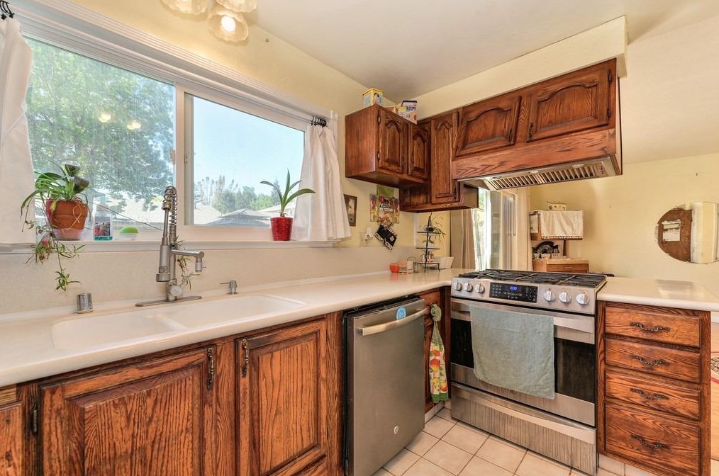 729 Cross St, Woodland CA  95695-4036 exterior