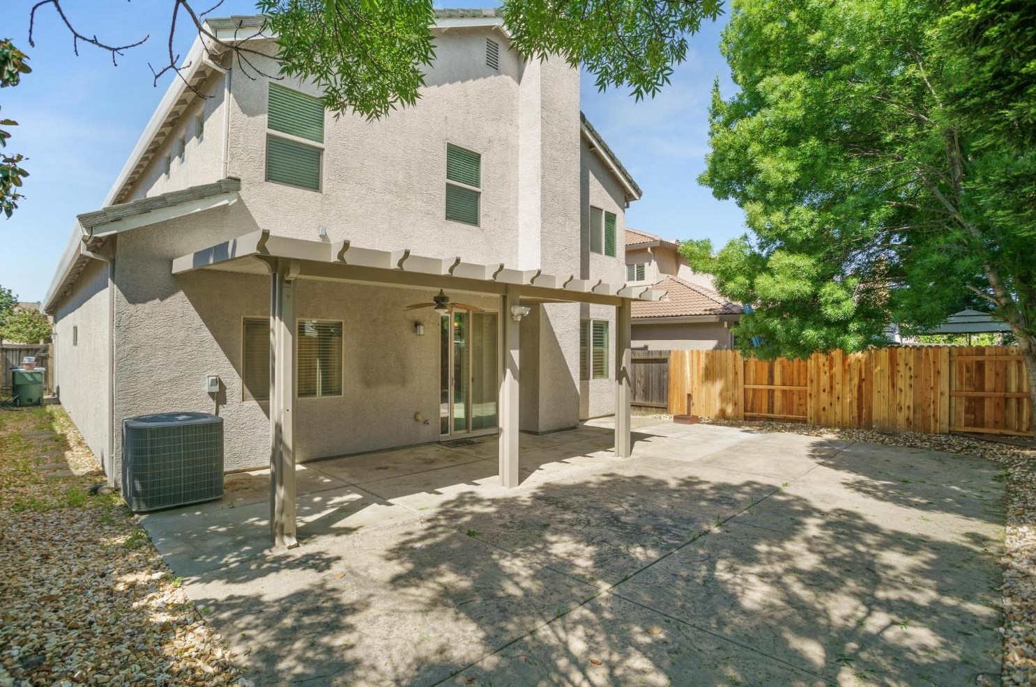 1920 Sevilla Dr, Roseville CA 95747-5062 exterior