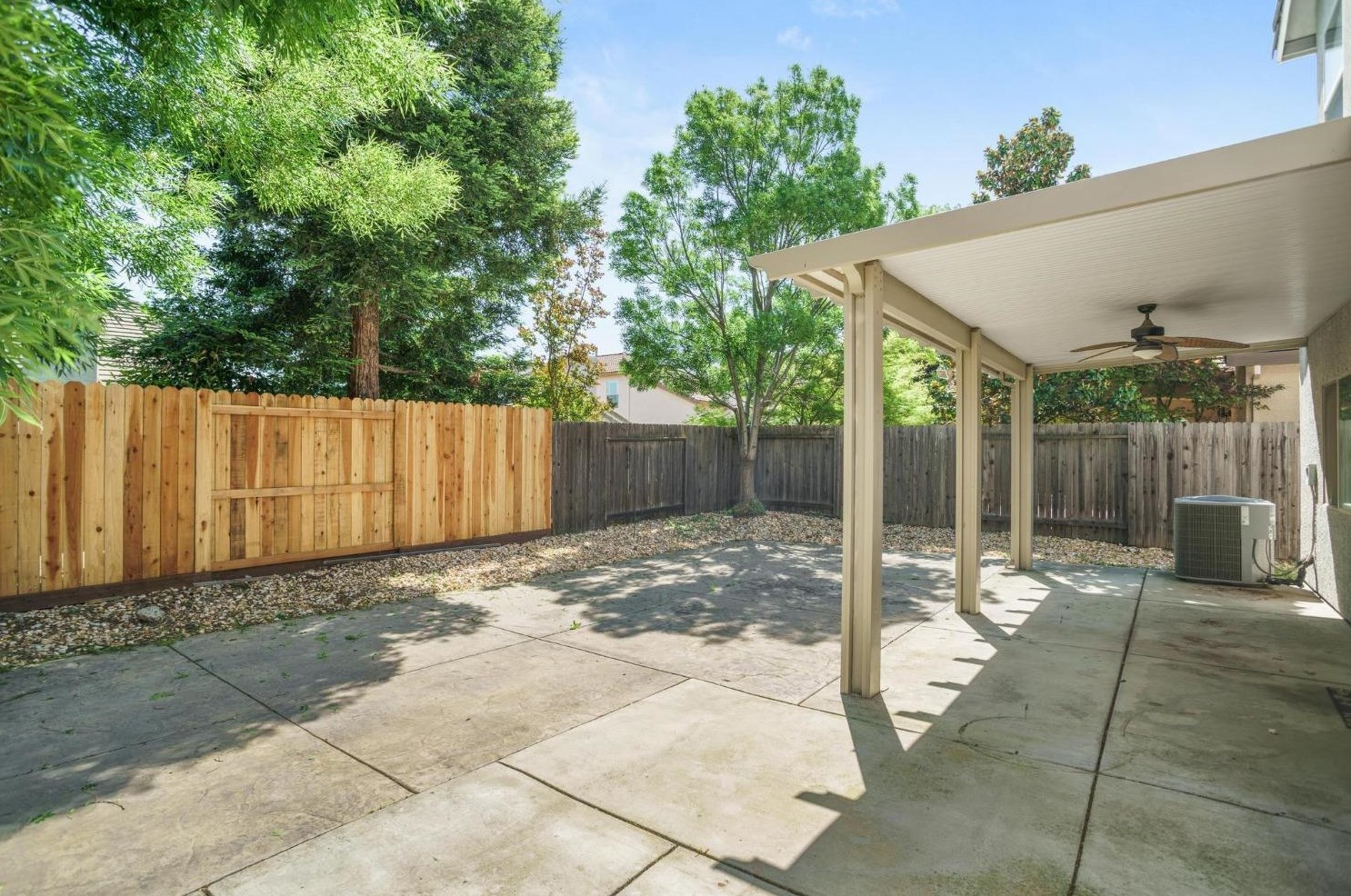 1920 Sevilla Dr, Roseville CA 95747-5062 exterior