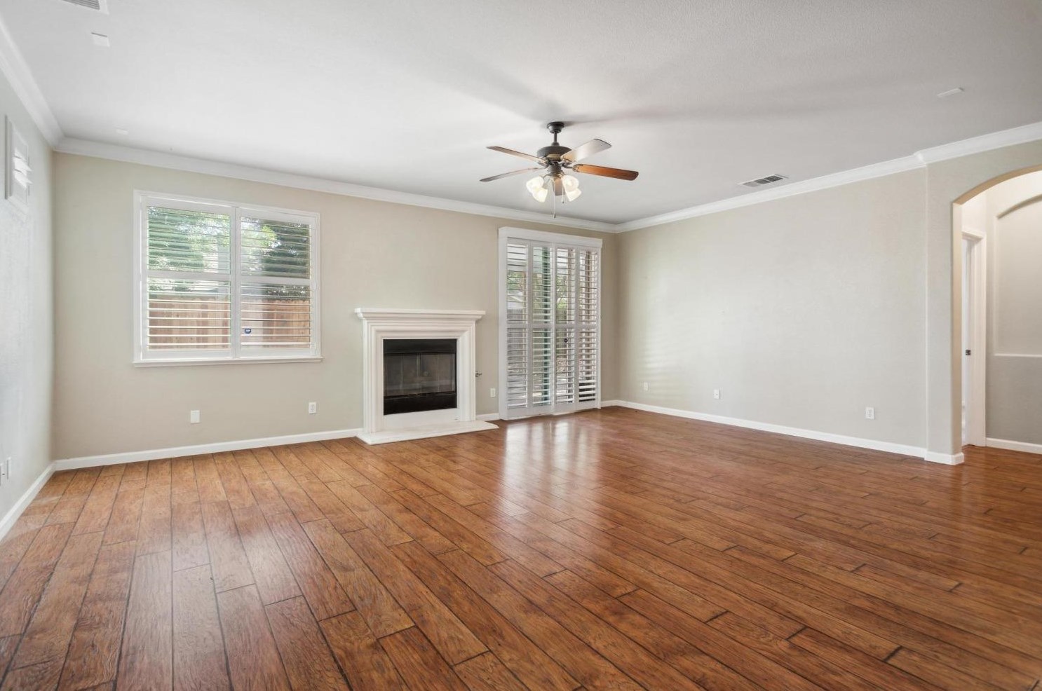 1920 Sevilla Dr, Roseville CA 95747-5062 exterior