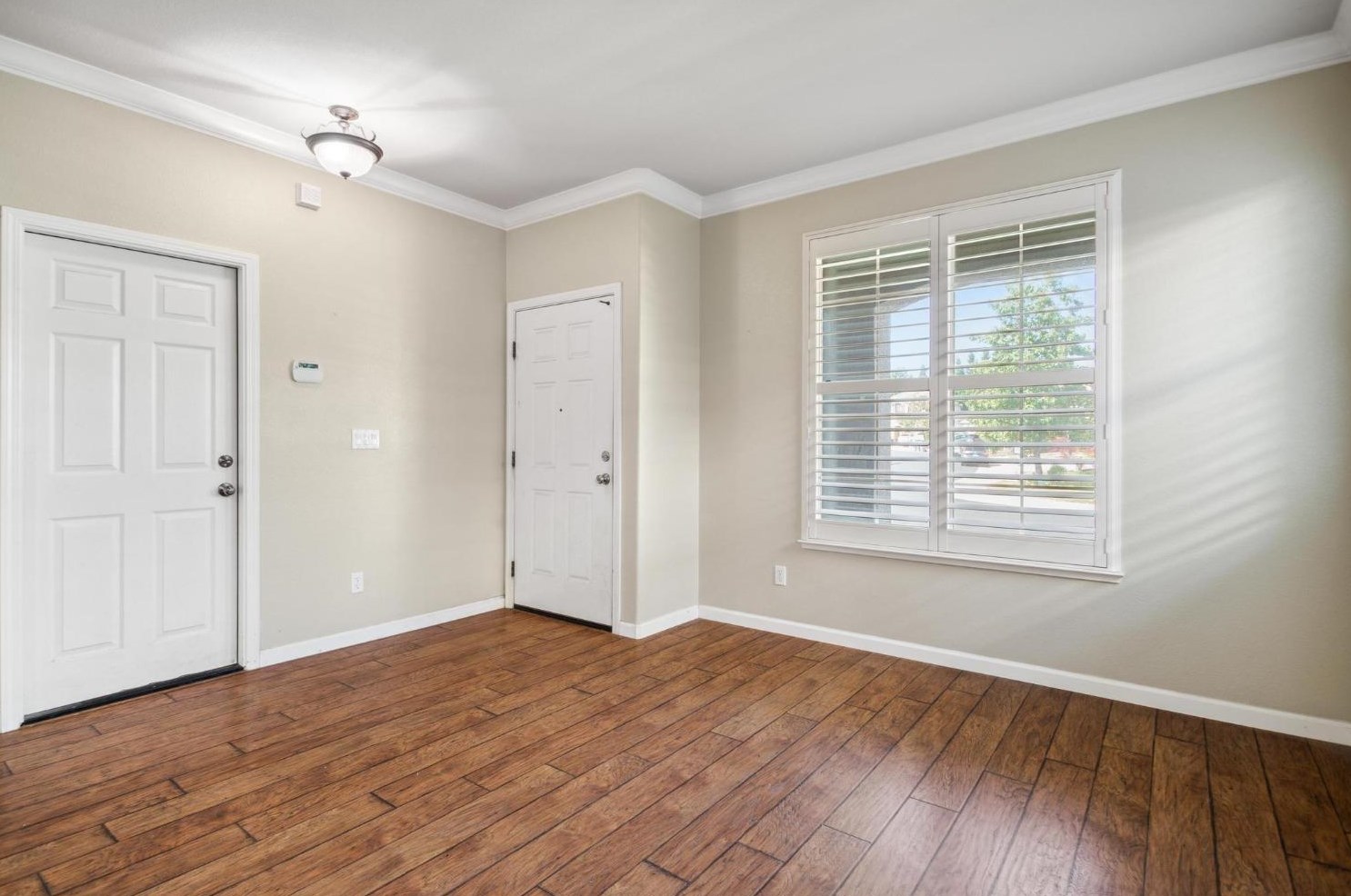 1920 Sevilla Dr, Roseville CA 95747-5062 exterior