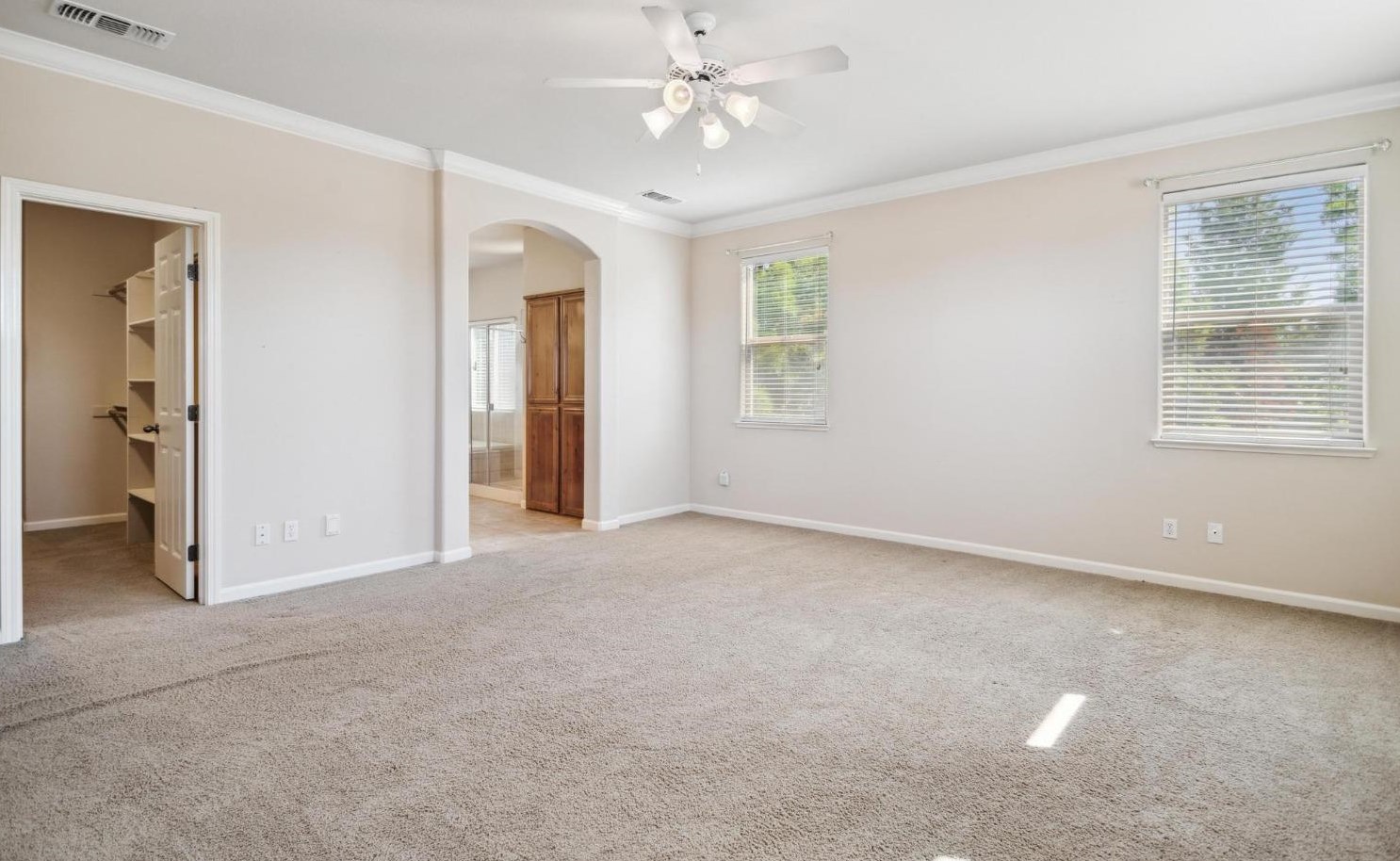 1920 Sevilla Dr, Roseville CA 95747-5062 exterior