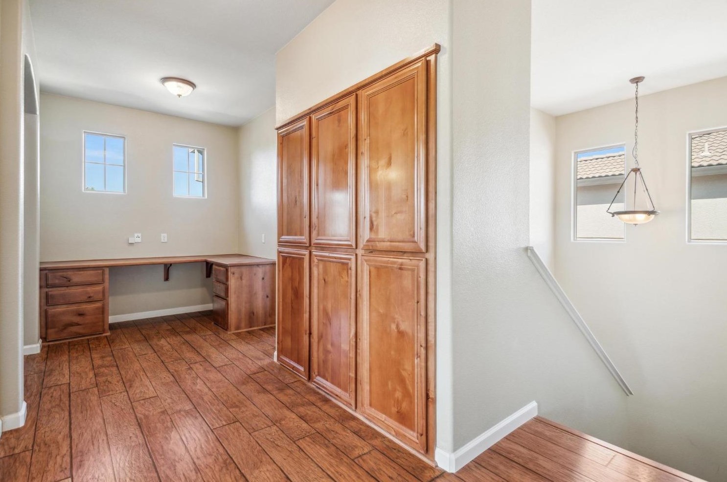 1920 Sevilla Dr, Roseville CA 95747-5062 exterior