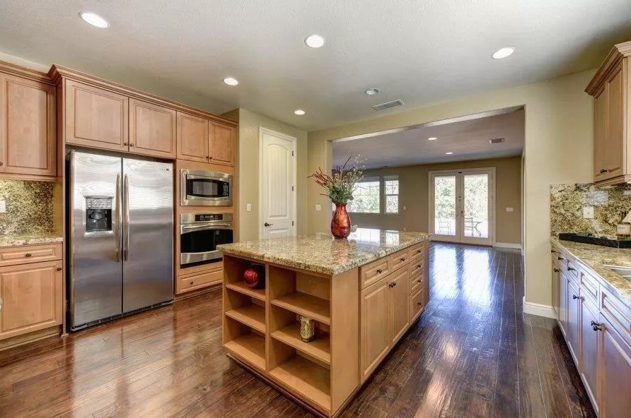 9670 Canopy Tree St, Roseville CA  95747-9163 exterior