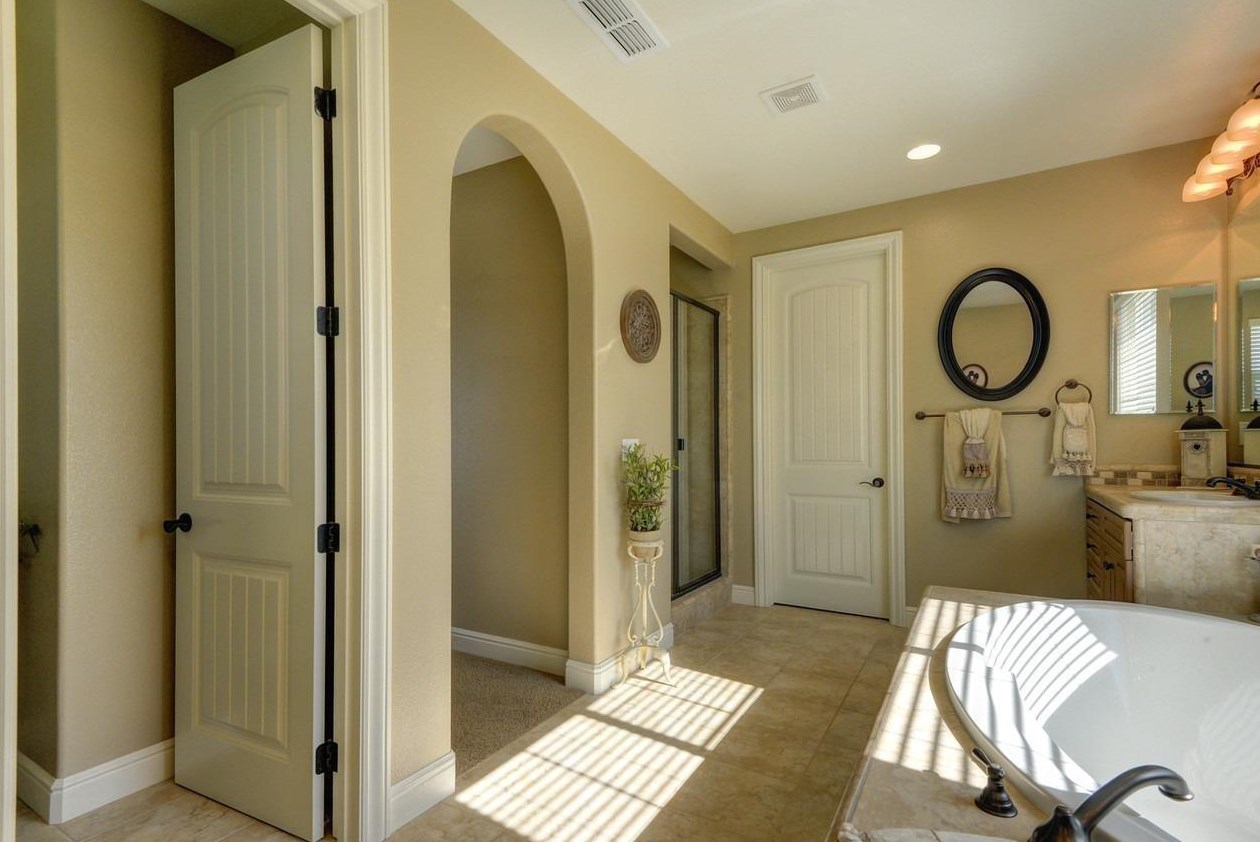 9670 Canopy Tree St, Roseville CA  95747-9163 exterior