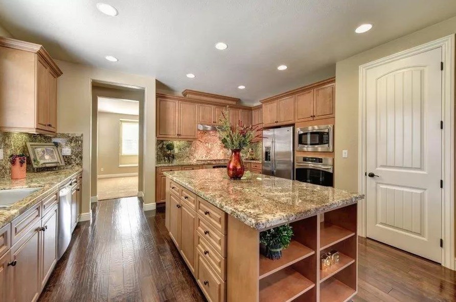 9670 Canopy Tree St, Roseville CA  95747-9163 exterior