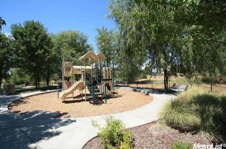 9670 Canopy Tree St, Roseville CA  95747-9163 exterior