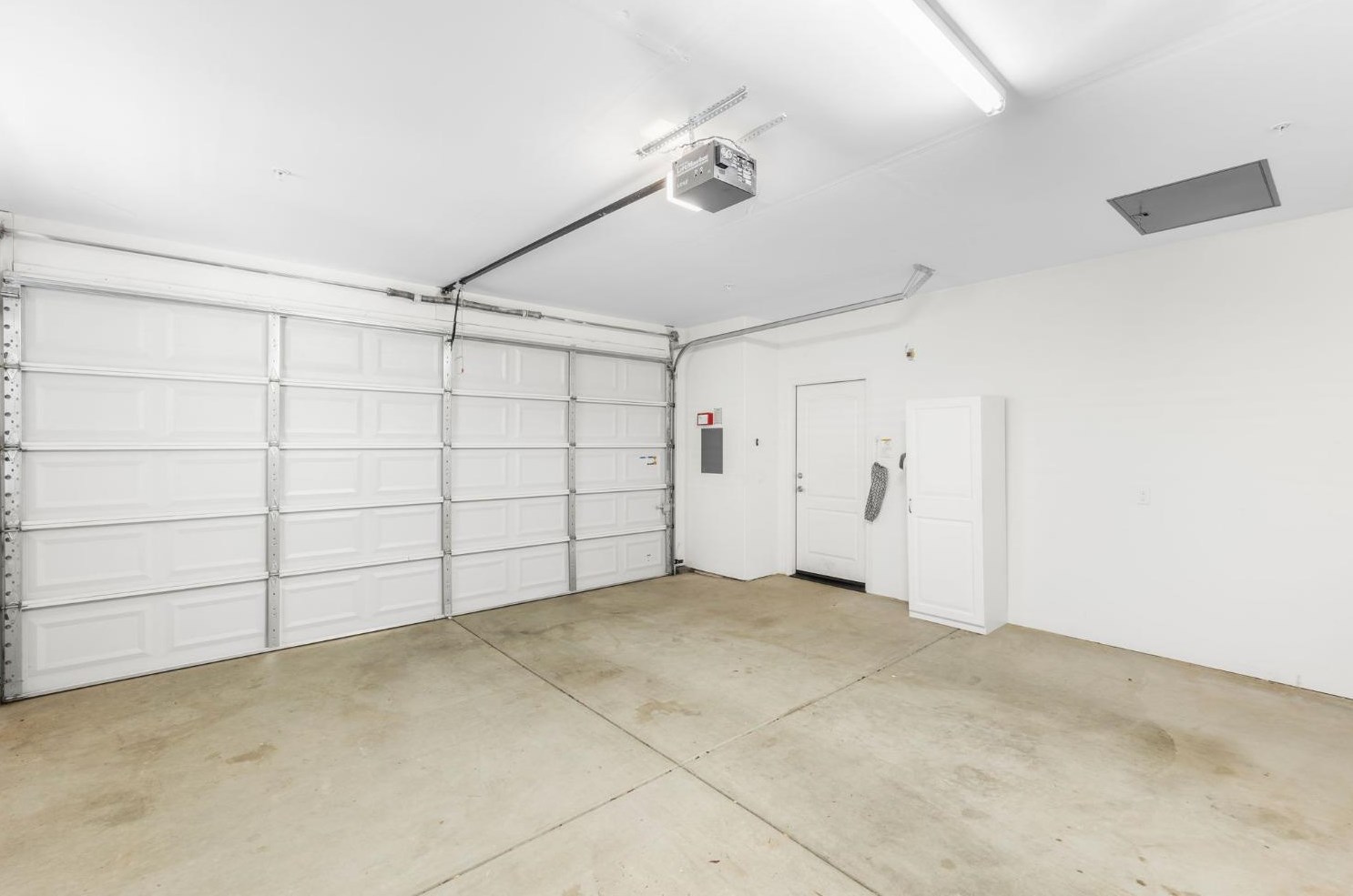 1568 Marseille Ln, Roseville CA  95747-5092 exterior