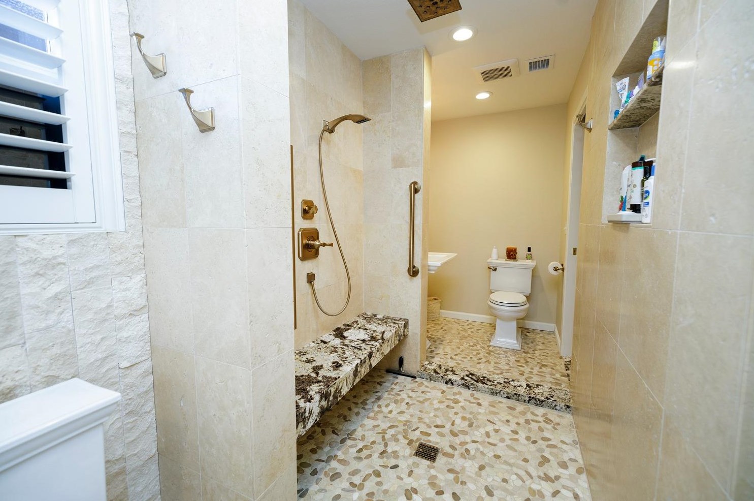 1103 Riv Blf Dr, Valley Home CA 95361-2657 exterior