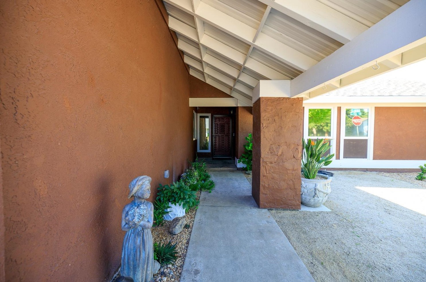 1103 Riv Blf Dr, Valley Home CA 95361-2657 exterior