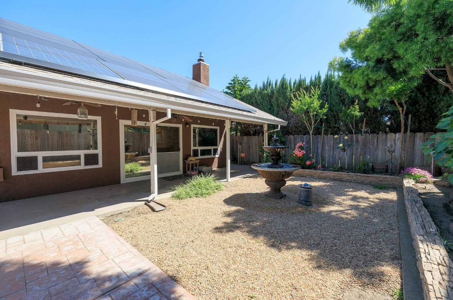 1103 Riv Blf Dr, Valley Home CA 95361-2657 exterior