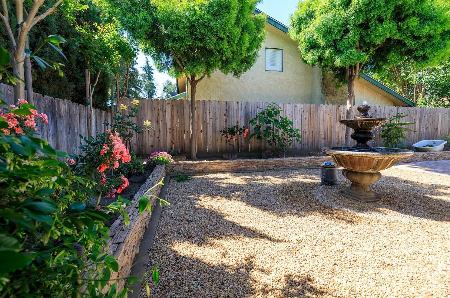 1103 Riv Blf Dr, Valley Home CA 95361-2657 exterior