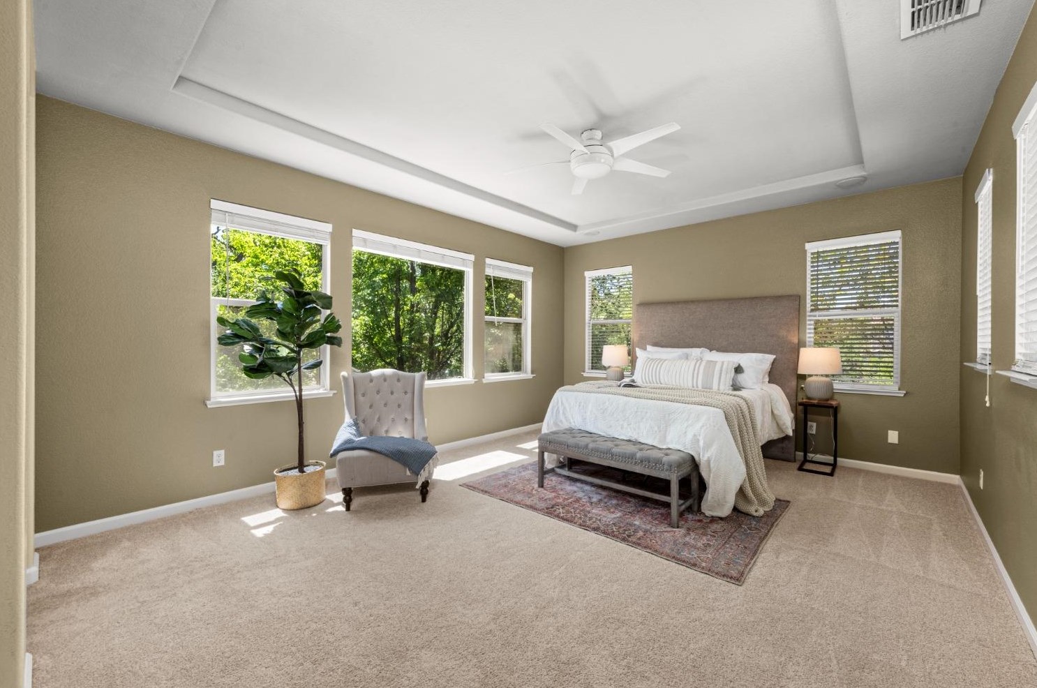 989 Smith Way, Folsom CA 95630-7338 exterior