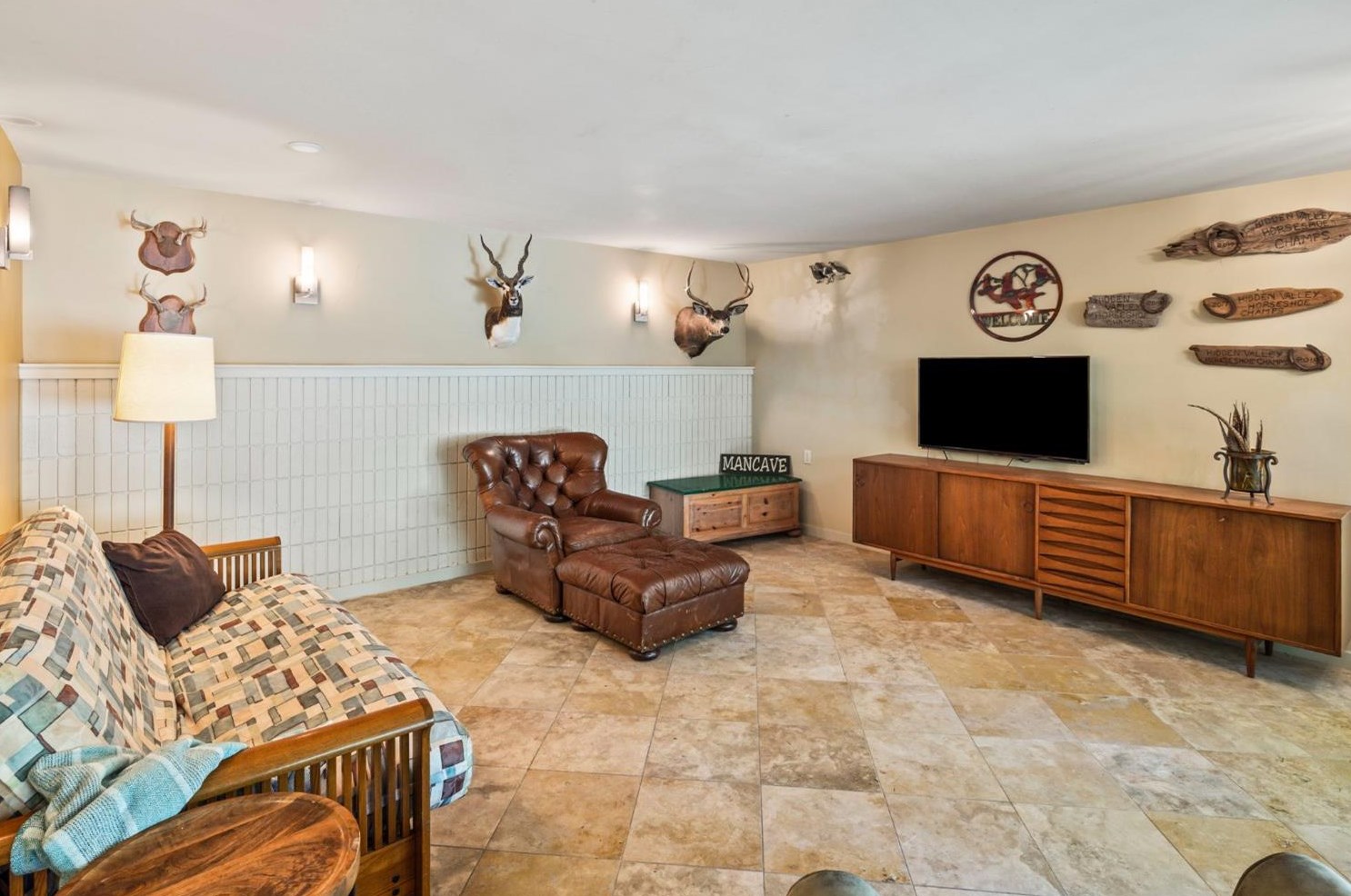 7375 Morningside Dr, Roseville CA 95746-8158 exterior