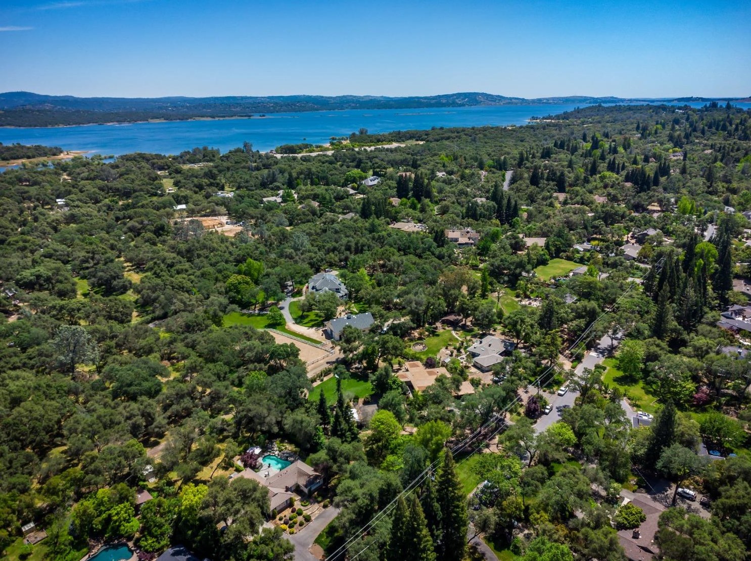 7375 Morningside Dr, Roseville CA 95746-8158 exterior