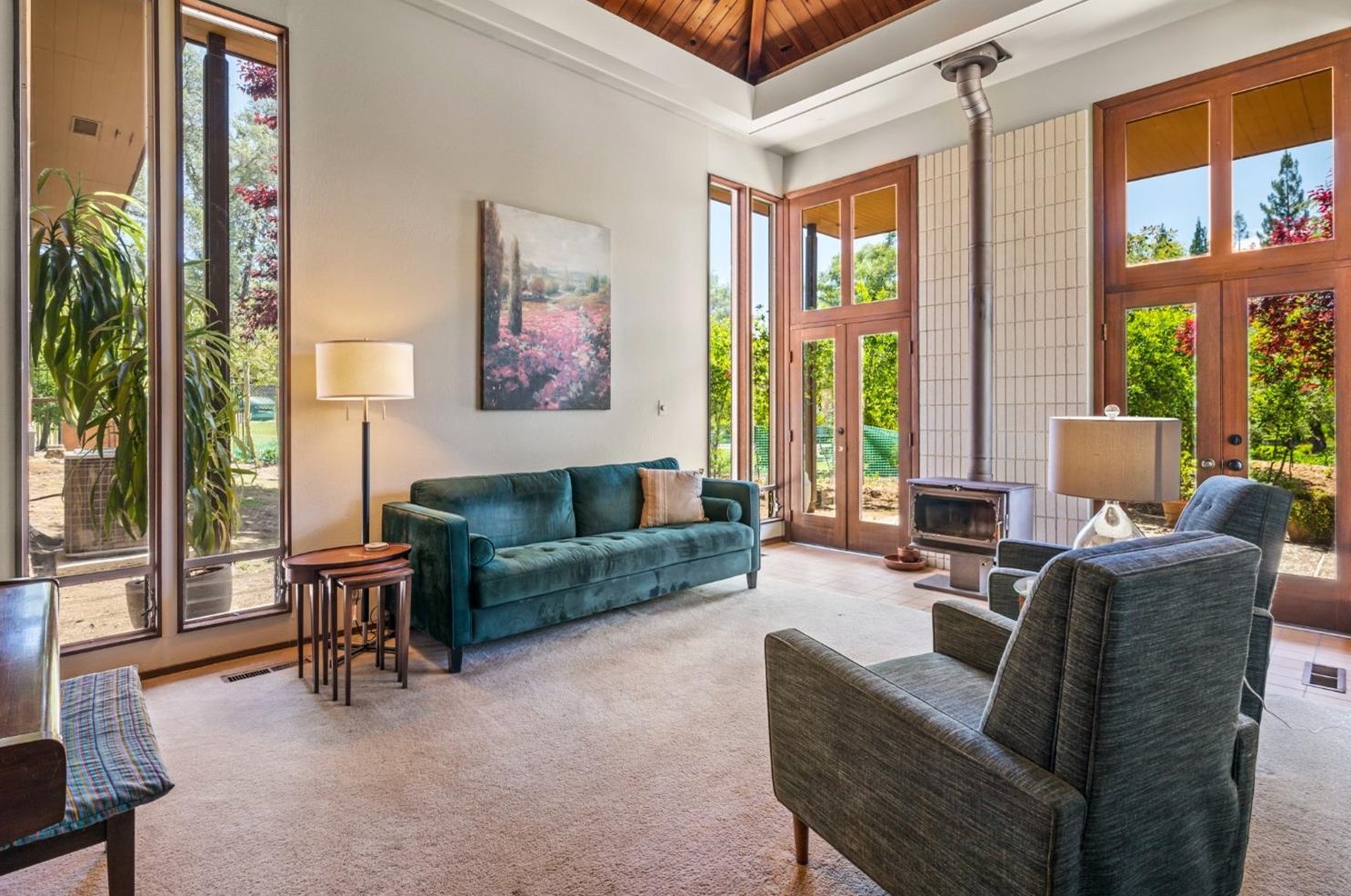 7375 Morningside Dr, Roseville CA 95746-8158 exterior