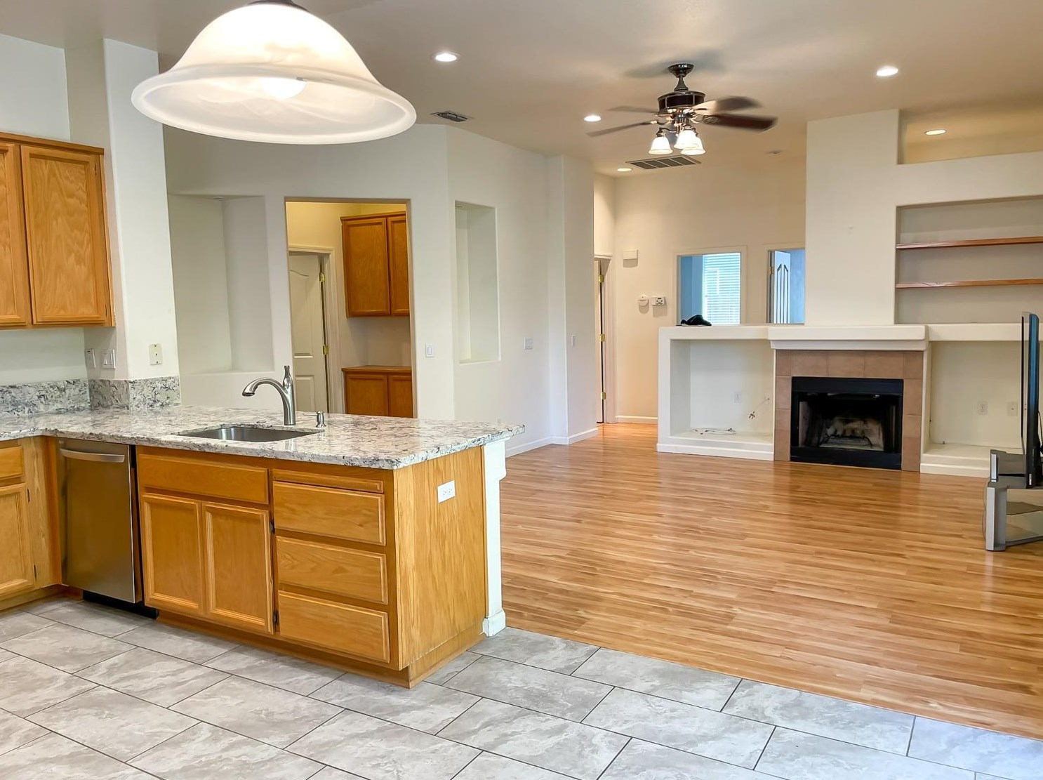 1680 Grouse Run Cir, Roseville CA 95747-4920 exterior