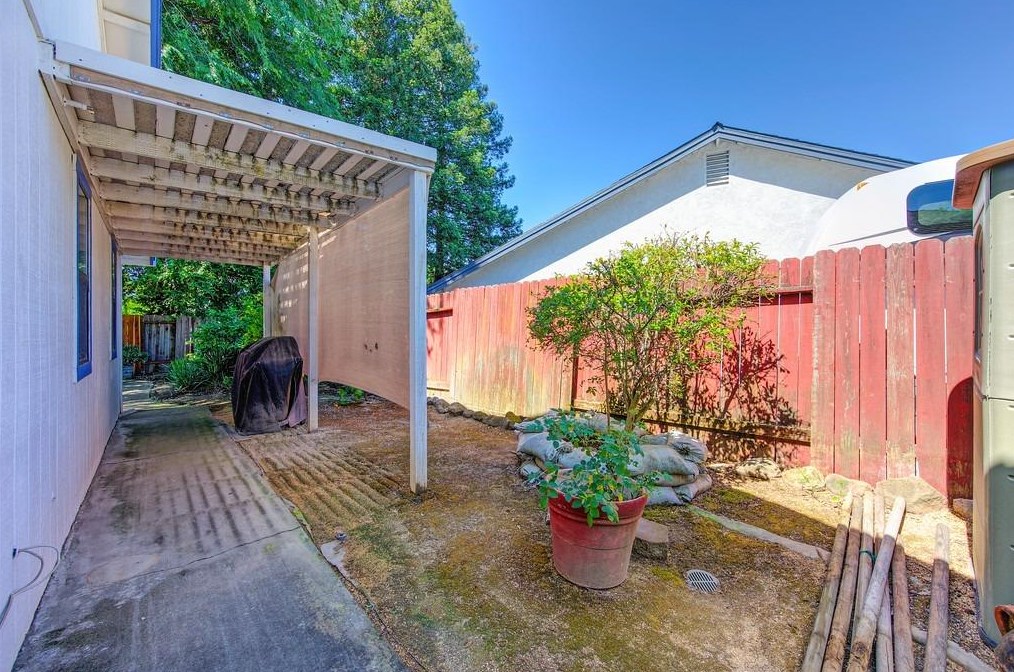 5722 Shannon Bay Dr, Rocklin CA  95677-3602 exterior