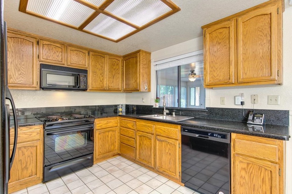 5722 Shannon Bay Dr, Rocklin CA  95677-3602 exterior