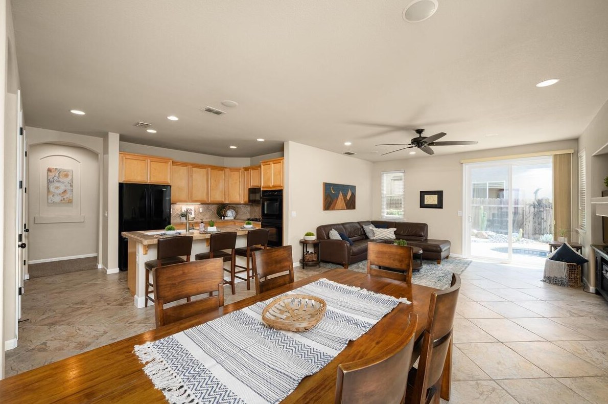 5001 Southside Rnch Rd, Rocklin CA  95677-0044 exterior