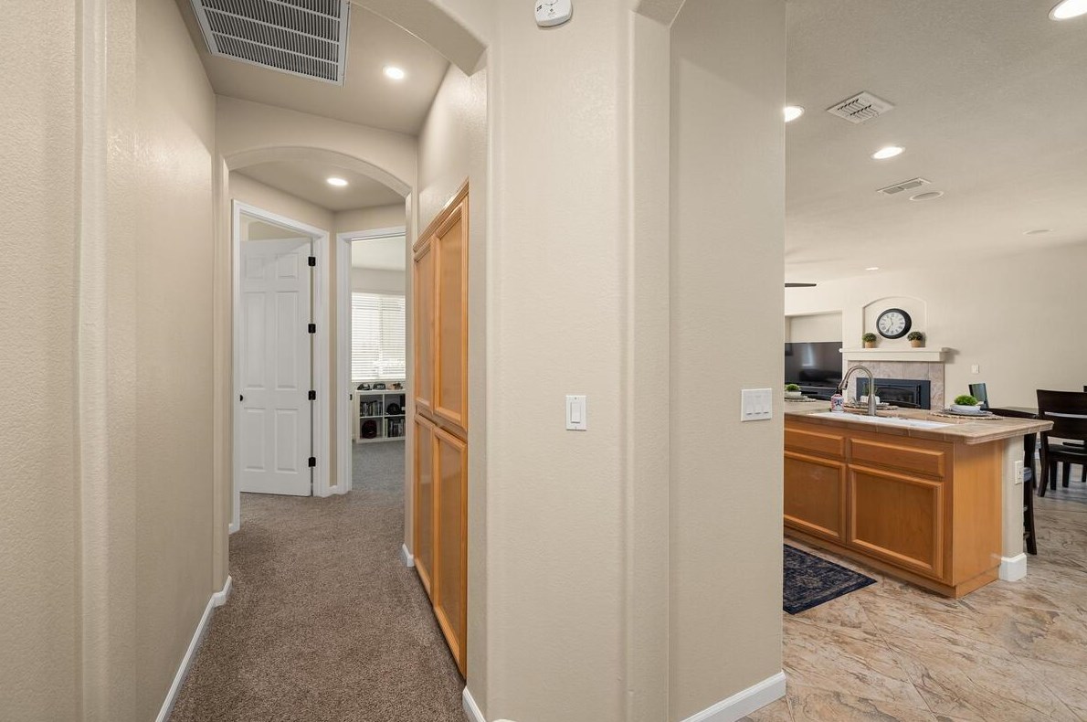 5001 Southside Rnch Rd, Rocklin CA  95677-0044 exterior