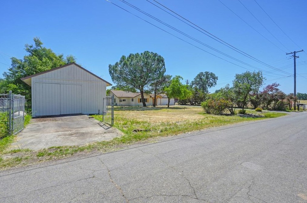7500 18th St, Rio Linda CA  95673-1702 exterior